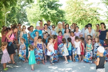 Смърфове танцуваха с децата на Международния фестивал на пясъчните скулптури Русе 2017