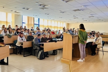 Ученици и експерти обсъдиха темите за насилието и социалната среда на национален форум в Русе