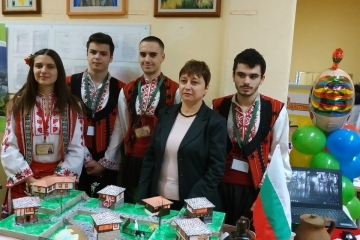 Бъдещи икономисти представят Русе  на Международния панаир в Пловдив