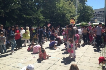 Деца рисуваха своя европейски дом в Русе