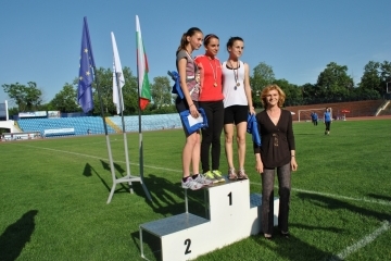 Близо 300 лекоатлети от три държави участваха в турнира „Mладост”