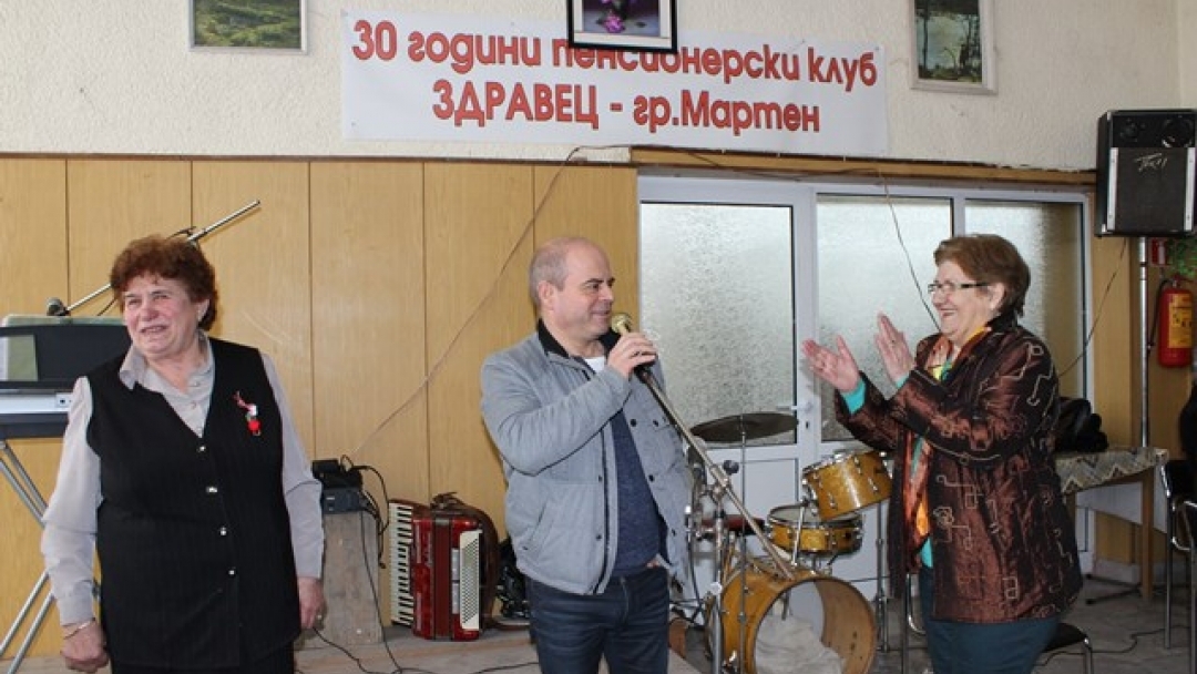 Осмомартенски празник в пенсионерски клуб „Здравец“ град Мартен