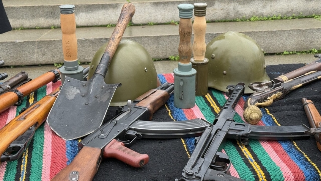 Изложба с редки оръжия на дружество „Традиция" разказва за славната военна история на България