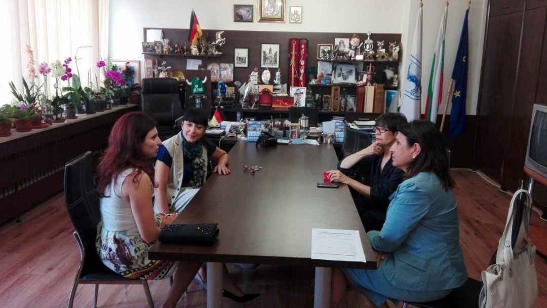 Успешната дизайнерка Виктория Колева с идея да реализира бизнес и в родния си град Русе