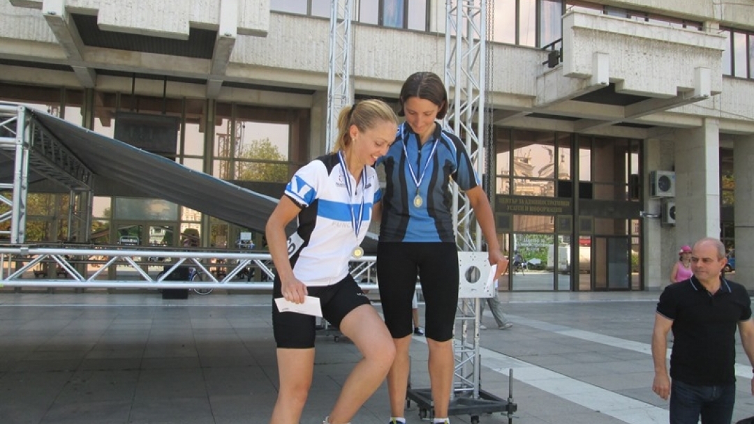 Кметът Пламен Стоилов награди победители в колоездачно състезание