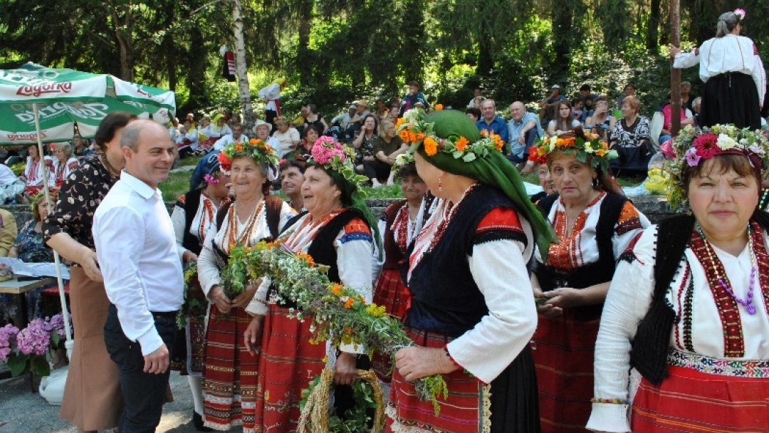 Кметът Пламен Стоилов откри 17-ия фестивал на пенсионерските клубове от Североизточна България