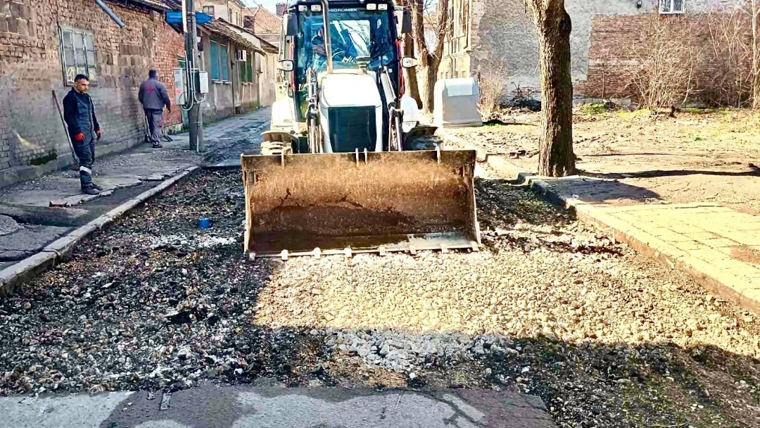 Община Русе с интензивен график за ремонти и почистване на градската среда