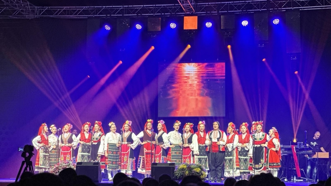 Деси Добрева и младите таланти на Русе вдигнаха на крака зала „Арена“