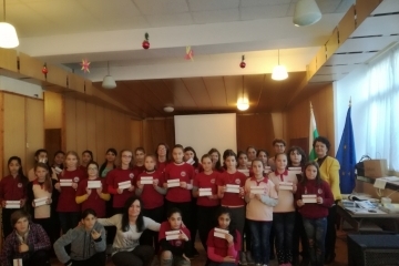 Експерти от сдружение „Център Динамика“ проведоха здравна лекция с момичета от ОУ „Братя Миладинови“