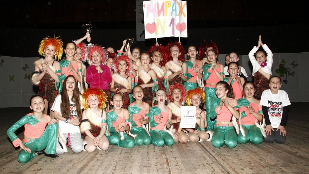 Четири златни купи за талантите на „Мираж“ на национален конкурс