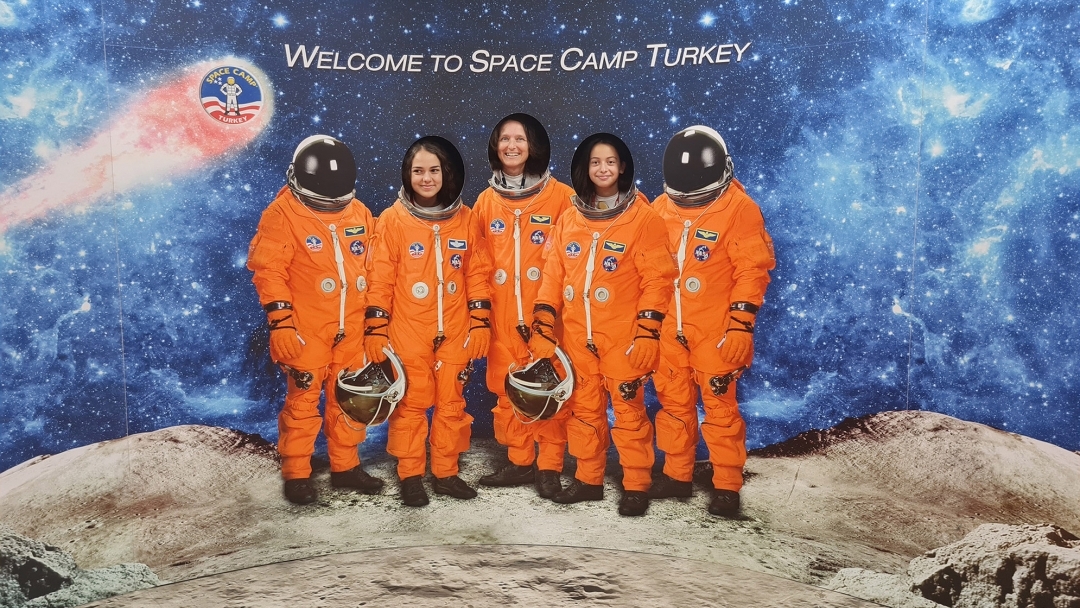 Две деца от Русе ще се обучават безплатно в „Space Camp Turkey”