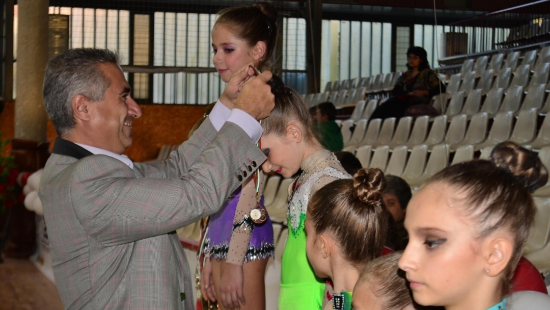 120 деца от пет държави събра Международният фестивал по художествена и спортна гимнастика „Дунавска перла“– 2013