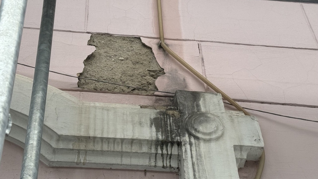 Започна ремонт и реставрация на сградата на ул. „Цариброд“ 3