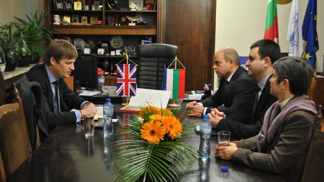 Посланикът на Великобритания гостува на кмета Пламен Стоилов