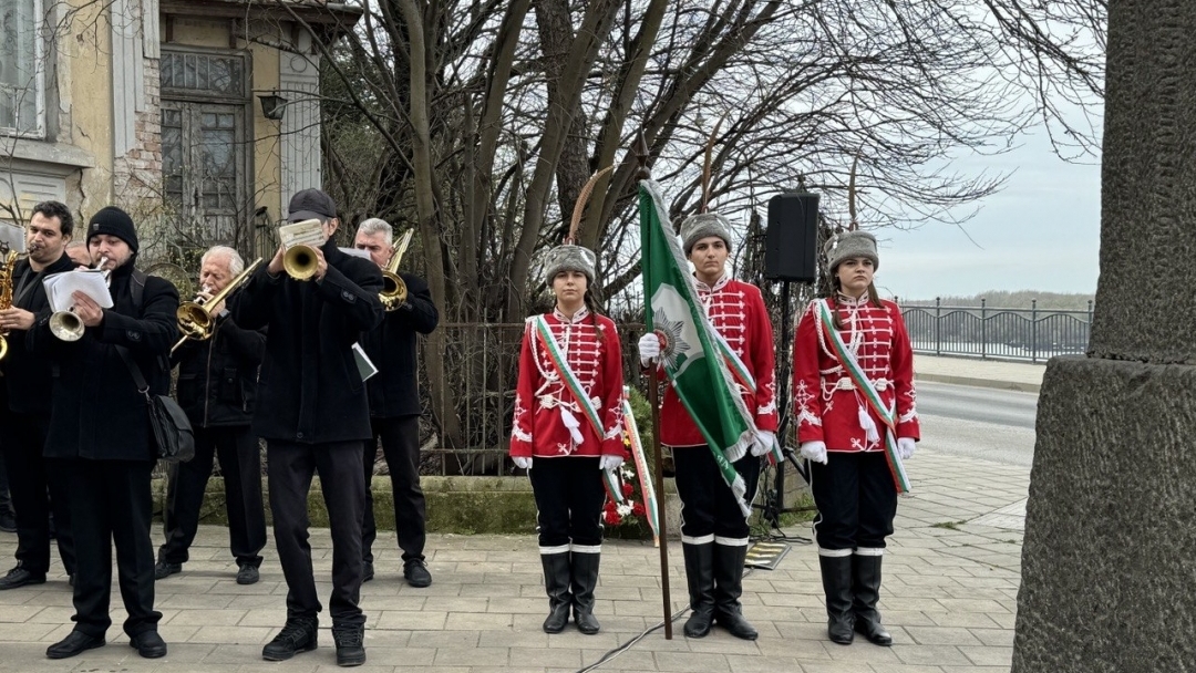 С възпоменателна церемония в Русе беше почетена паметта на Баба Тонка