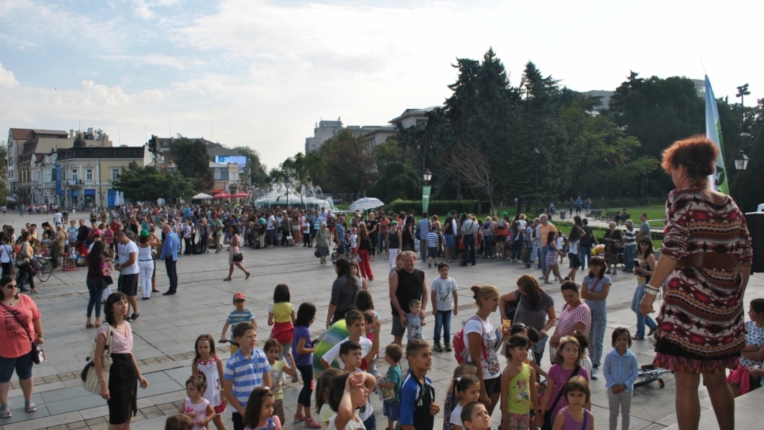 Стотици русенчета твориха в ателиетата на фестивала  „Всемир на таланти Русе‘2016“