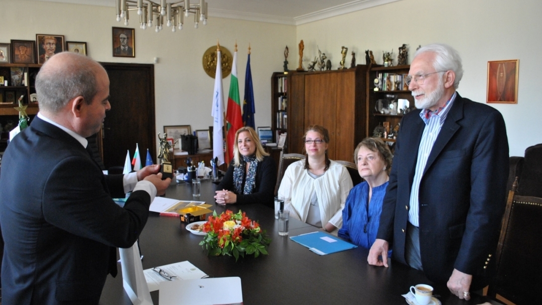 Кметът на Чикаго поздрави русенци за 6 май