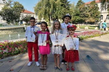 Вокално студио "Слънчеви ноти" с награди от международен конкурс