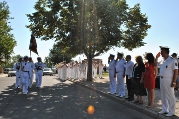 Почетна значка „Русе“ за командира на военноморските сили контраадмирал Румен Николов