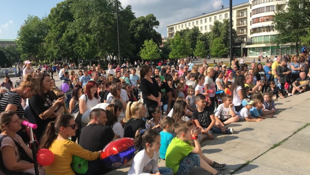 Детски празник „При нас е весело!“ зарадва русенски деца на първи юни