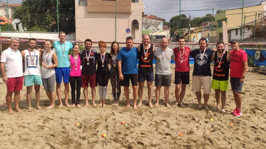 Завърши любителският турнир по плажен тенис в Русе