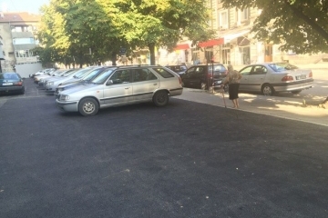 Нов паркинг е изграден на ул. "П. Д. Петков" 6 в центъра на Русе