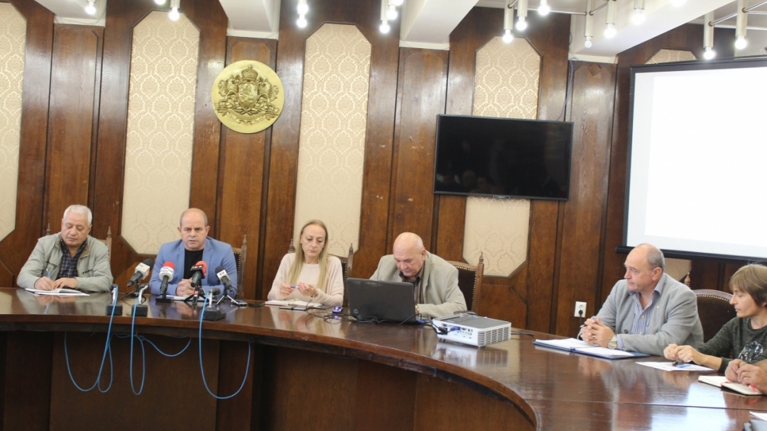 Съвещание относно предстоящата зимна обстановка свика кметът Пламен Стоилов