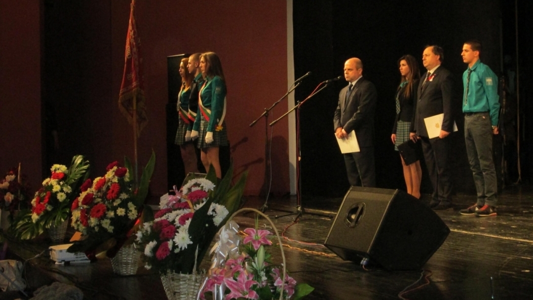 Кметът Пламен Стоилов поздрави Ботевци за патронния им празник