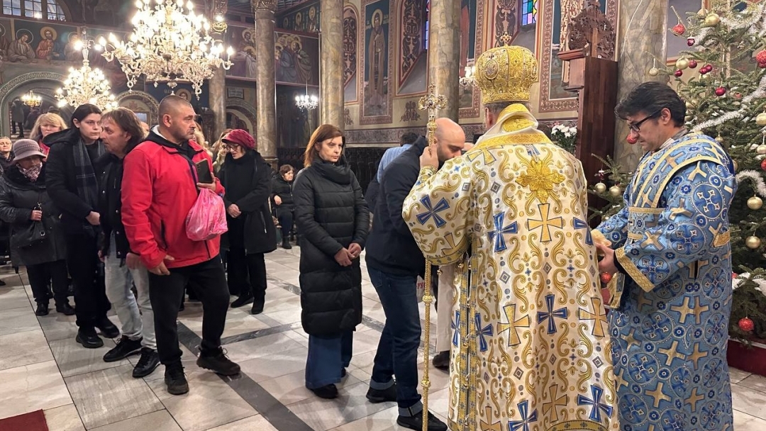 За 6-и път: Теодор Цветков извади богоявленския кръст от водите на Дунава