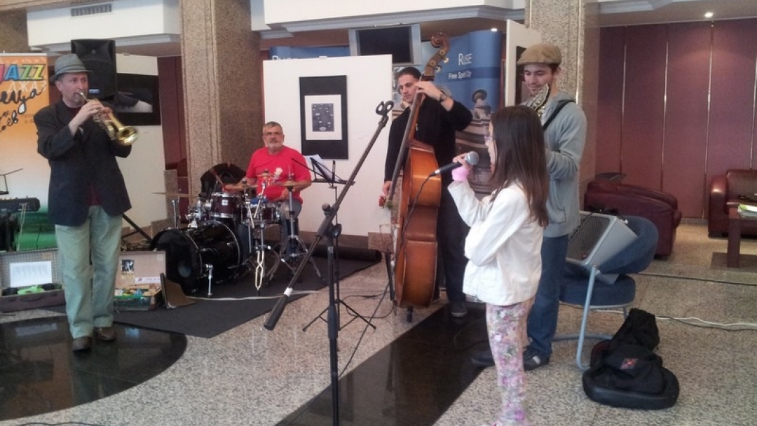 Магията на джаза завладя децата на Русе  