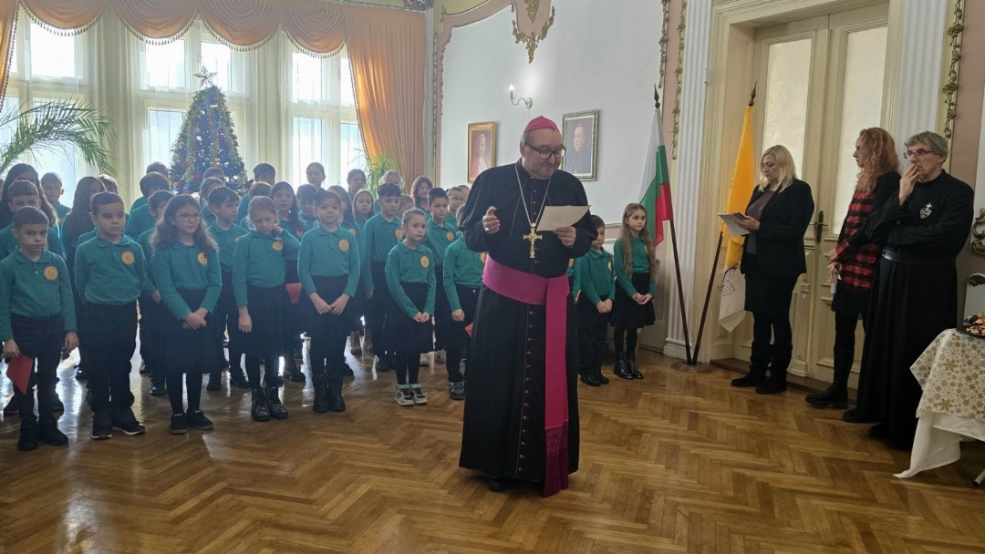 Заместник-кметът на Русе Златомира Стефанова се срещна с католическата общност в навечерието на светлите празници