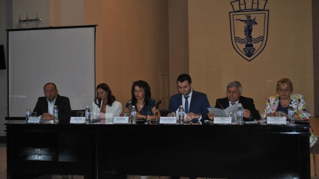 Зам.-кметът д-р Страхил Карапчански - лектор в дискусия за конкурентоспособна икономика чрез партньорство