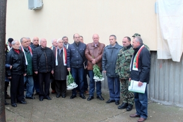 Днес се състоя официалното откриване на паметна плоча в чест на героя от Сръбско-българската война - русенецът капитан Марин Маринов