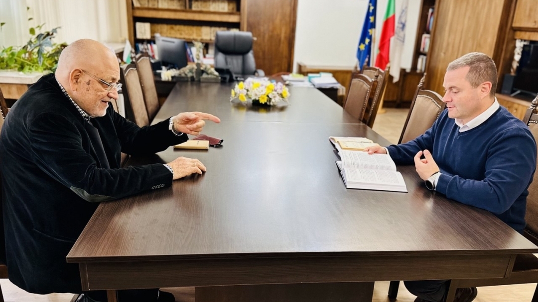 Нова книга за първите неща в Русе ще бъде представена тази вечер в Регионалния исторически музей