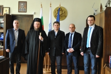 Община Русе подкрепя ученически проект за таблет за незрящи