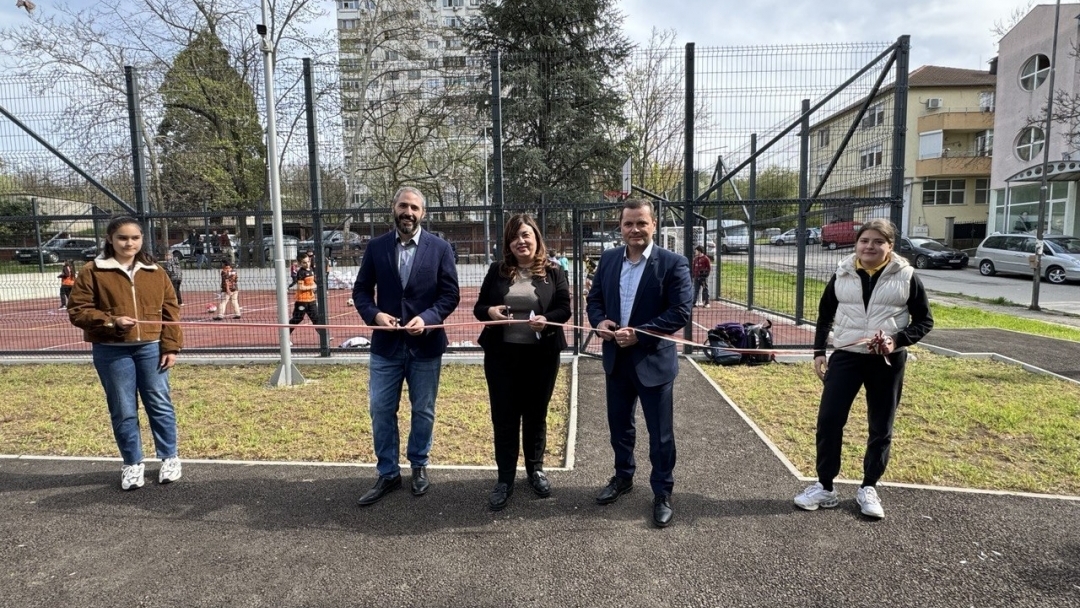 „Здравец Изток" с нова мултифункционална спортна площадка, фитнес зона и трибуна за  зрители