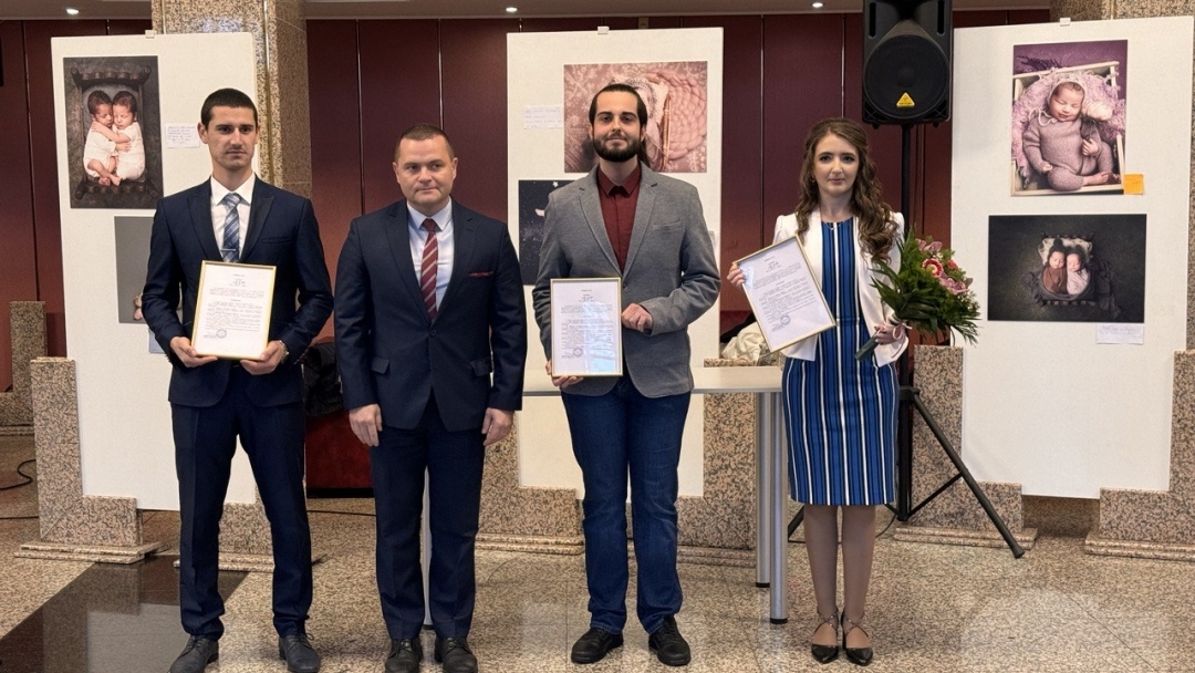 Three prominent graduates of the University of Ruse received the "Student of the Year" award for scientific and sports successes