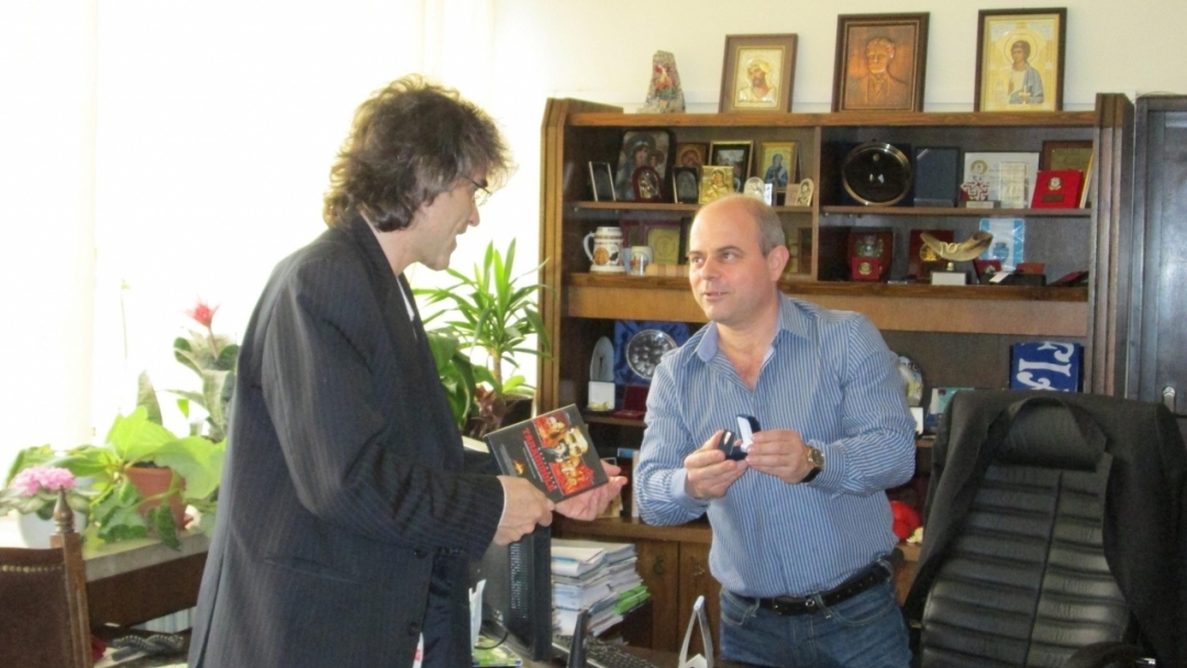 Влади въргала Започва снимки на новия си проект „Шменти Капели: Легендата“ в Русе