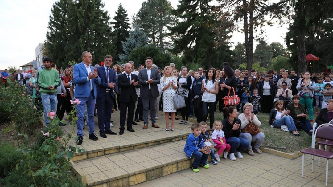 Кметът на Община Русе Пламен Стоилов поздрави жителите на Община Борово по случай 33-тата годишнина на града