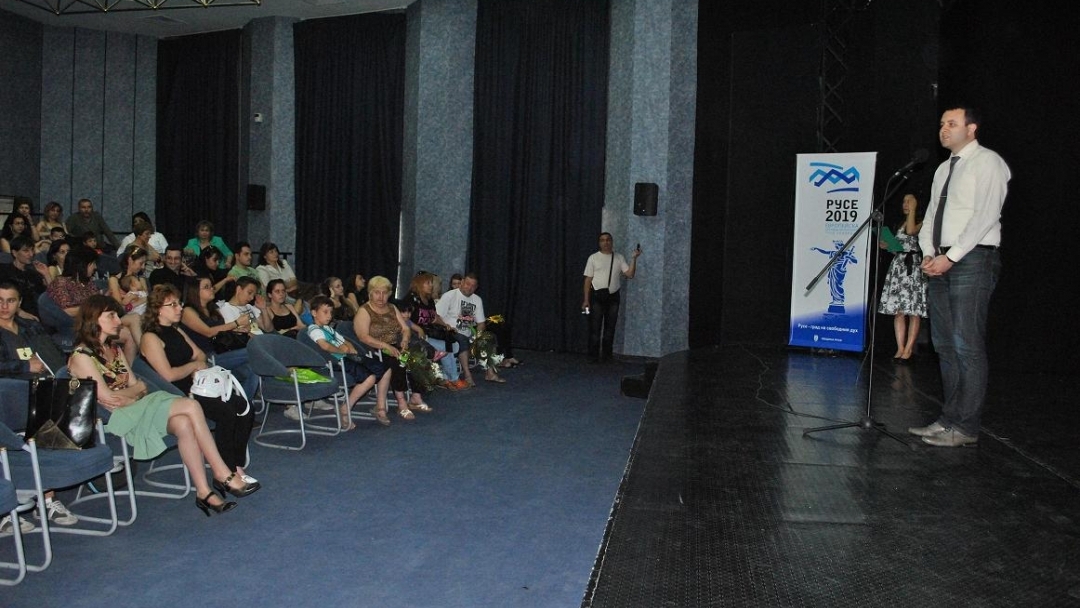 Започна 17. Национален ученически театрален фестивал „Климент Михайлов“ 