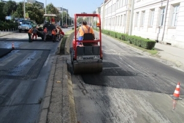 „Комунални дейности“ изгражда нови повдигнати пешеходни пътеки