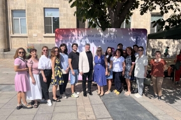 Флашмоб и демонстрации дадоха старт на творческия сезон в Младежкия дом