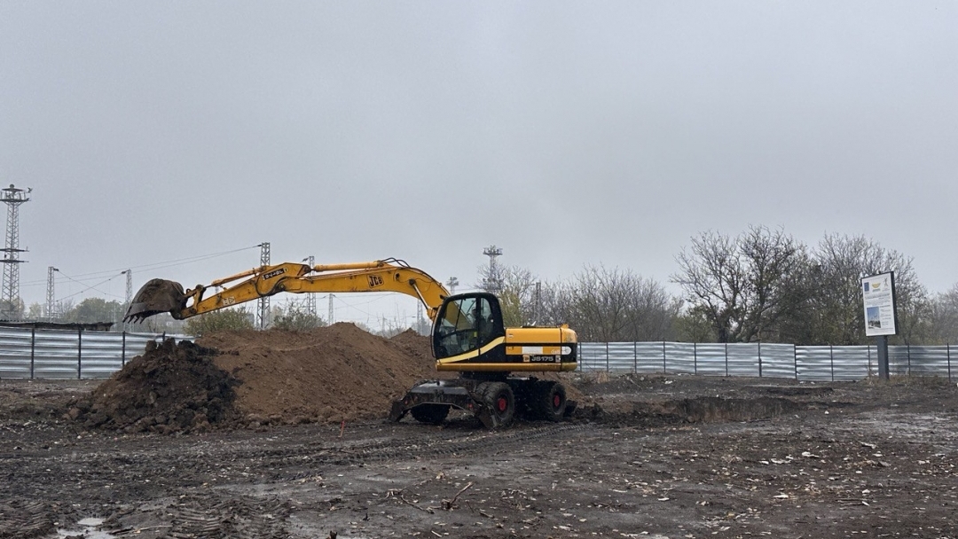 The construction of a new traction substation in Ruse has started