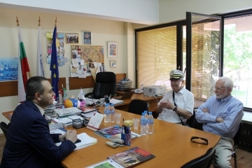 Зам.-кметът д-р Страхил Карапчански се срещна с проф. Самуил Рефетов
