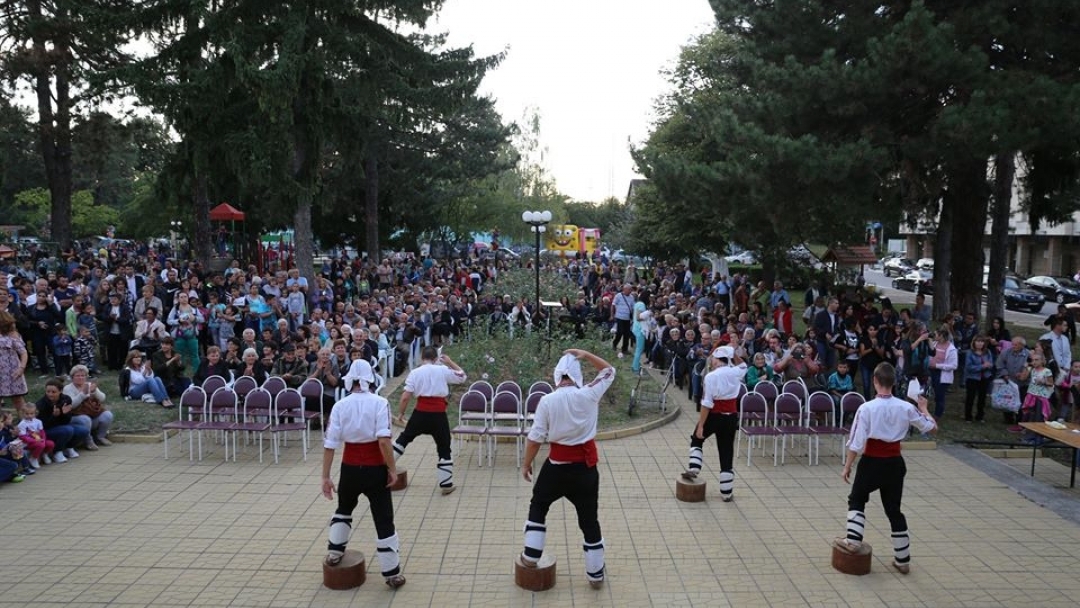 Кметът на Община Русе Пламен Стоилов поздрави жителите на Община Борово по случай 33-тата годишнина на града