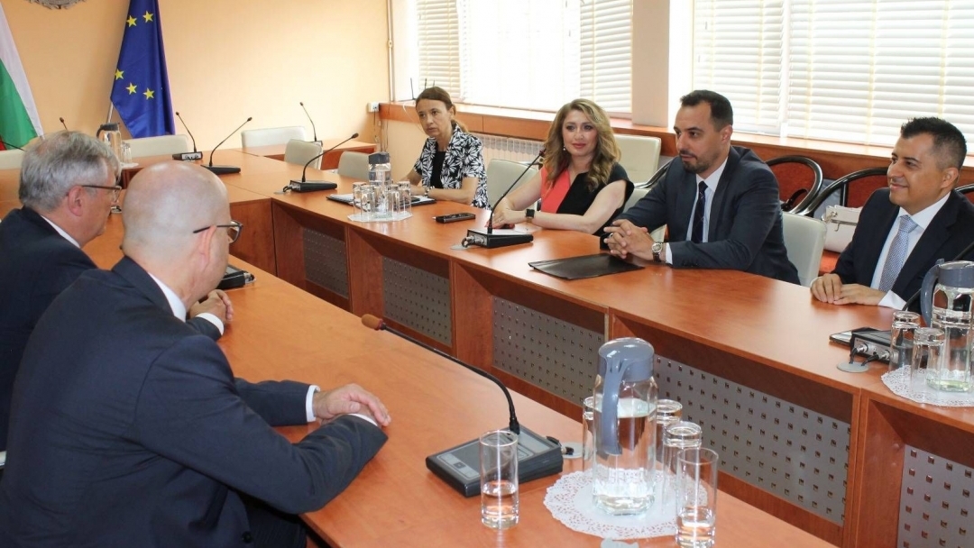 GG Group's investment in Ruse was officially announced at a meeting at the Ministry of Economy