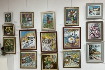 Красотата на зимата е уловена в 150 творби на русенски автори