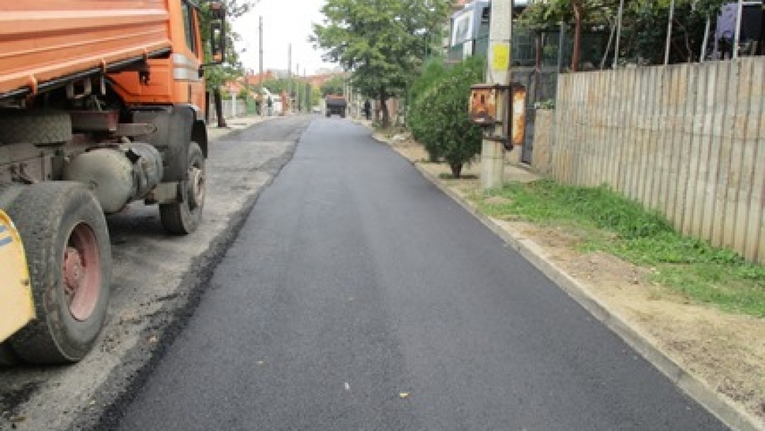 'Комунални дейности' асфалтира нови улици
