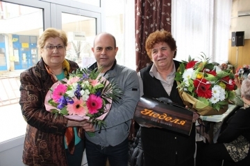 Осмомартенски празник в пенсионерски клуб „Здравец“ град Мартен