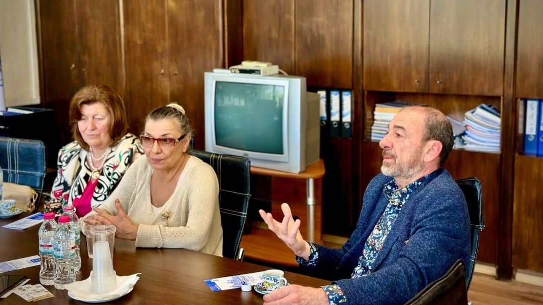 Заместник-кметът Недев се срещна с Димитър Маринов и Ели Скорчева преди русенската премиера на „Деца на света“